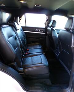 2017 Ford Explorer XLT   - Photo 21 - Mesa, AZ 85202