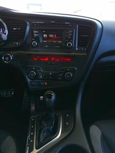 2012 Kia Optima SX Turbo   - Photo 38 - Mesa, AZ 85202