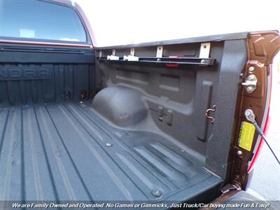 2016 Toyota Tundra CrewMax SR5 4X4   - Photo 11 - Mesa, AZ 85202