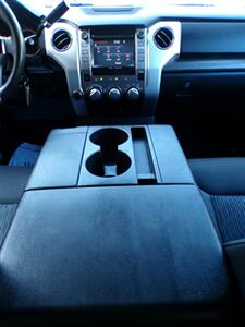 2016 Toyota Tundra CrewMax SR5 4X4   - Photo 34 - Mesa, AZ 85202