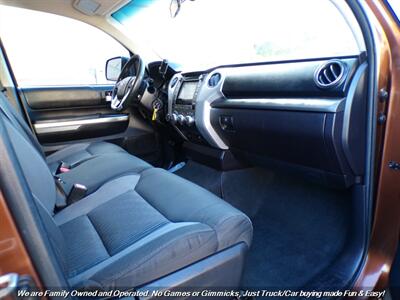 2016 Toyota Tundra CrewMax SR5 4X4   - Photo 28 - Mesa, AZ 85202
