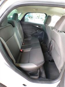 2014 Ford Focus SE - Photo 21 - Mesa, AZ 85202
