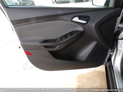 2014 Ford Focus SE - Photo 11 - Mesa, AZ 85202
