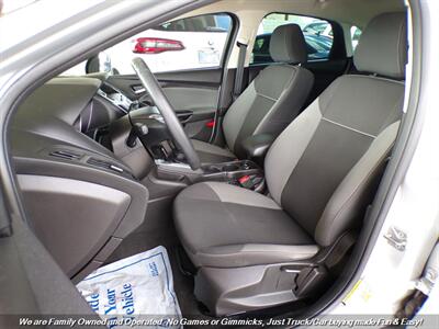2014 Ford Focus SE - Photo 15 - Mesa, AZ 85202