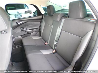 2014 Ford Focus SE - Photo 19 - Mesa, AZ 85202