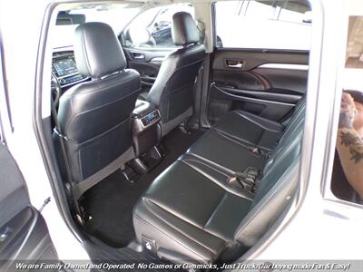 2019 Toyota Highlander XLE   - Photo 20 - Mesa, AZ 85202
