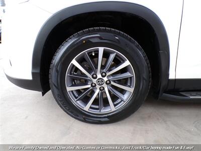 2019 Toyota Highlander XLE   - Photo 52 - Mesa, AZ 85202