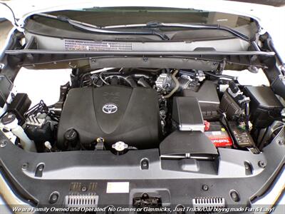 2019 Toyota Highlander XLE   - Photo 58 - Mesa, AZ 85202