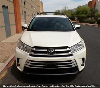 2019 Toyota Highlander XLE   - Photo 2 - Mesa, AZ 85202