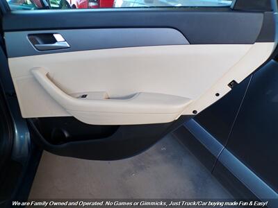 2017 Hyundai SONATA SE - Photo 24 - Mesa, AZ 85202
