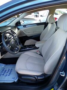 2017 Hyundai SONATA SE - Photo 14 - Mesa, AZ 85202