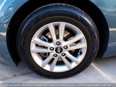 2017 Hyundai SONATA SE - Photo 32 - Mesa, AZ 85202