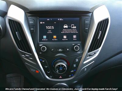 2017 Hyundai VELOSTER   - Photo 33 - Mesa, AZ 85202