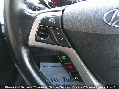 2017 Hyundai VELOSTER   - Photo 38 - Mesa, AZ 85202