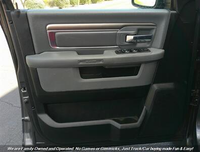 2017 RAM 1500 Crew Cab Big Horn 4X4   - Photo 9 - Mesa, AZ 85202