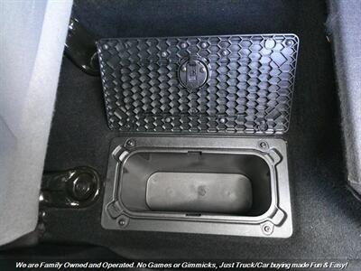 2017 RAM 1500 Crew Cab Big Horn 4X4   - Photo 19 - Mesa, AZ 85202
