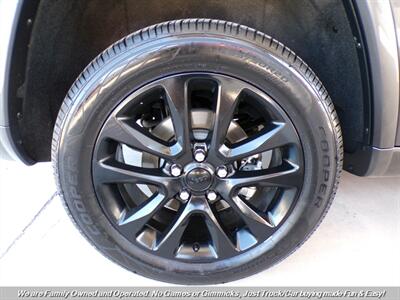 2021 Jeep Grand Cherokee Laredo X - Photo 42 - Mesa, AZ 85202