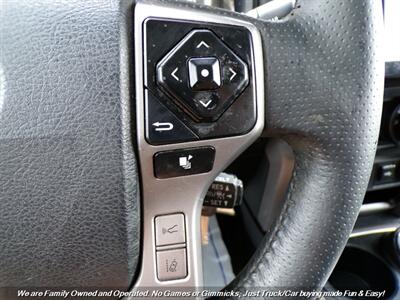 2020 Toyota 4Runner SR5 4X4 - Photo 33 - Mesa, AZ 85202