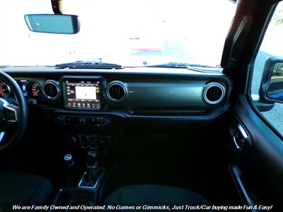 2018 Jeep Wrangler Unlimited Sahara   - Photo 28 - Mesa, AZ 85202