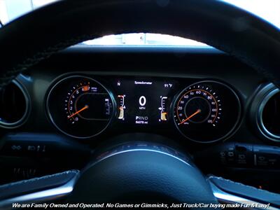 2018 Jeep Wrangler Unlimited Sahara   - Photo 9 - Mesa, AZ 85202