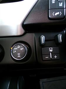 2015 GMC Yukon XL SLE 4X4   - Photo 38 - Mesa, AZ 85202