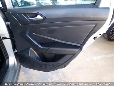 2021 Volkswagen Jetta R-Line - Photo 20 - Mesa, AZ 85202