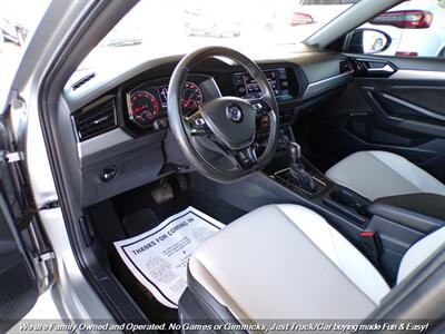 2021 Volkswagen Jetta R-Line - Photo 13 - Mesa, AZ 85202