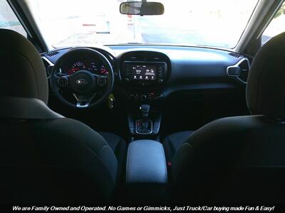 2020 Kia Soul LX - Photo 29 - Mesa, AZ 85202