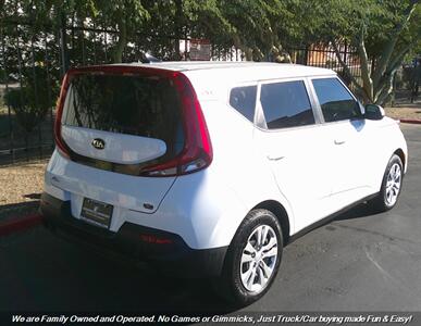 2020 Kia Soul LX - Photo 6 - Mesa, AZ 85202