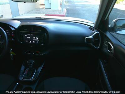 2020 Kia Soul LX - Photo 30 - Mesa, AZ 85202