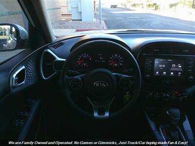 2020 Kia Soul LX - Photo 13 - Mesa, AZ 85202