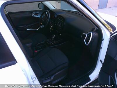 2020 Kia Soul LX - Photo 27 - Mesa, AZ 85202