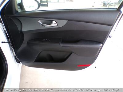 2021 Kia Forte LXS - Photo 27 - Mesa, AZ 85202