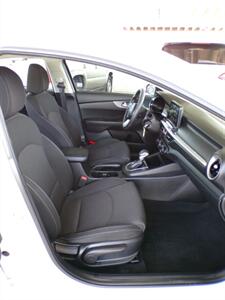 2021 Kia Forte LXS - Photo 25 - Mesa, AZ 85202
