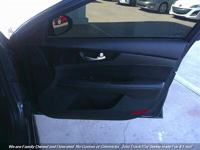 2022 Kia Forte GT-Line   - Photo 28 - Mesa, AZ 85202