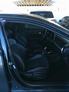2022 Kia Forte GT-Line   - Photo 26 - Mesa, AZ 85202