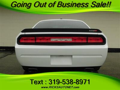 2014 Dodge Challenger SRT8 Core   - Photo 10 - Cedar Rapids, IA 52402