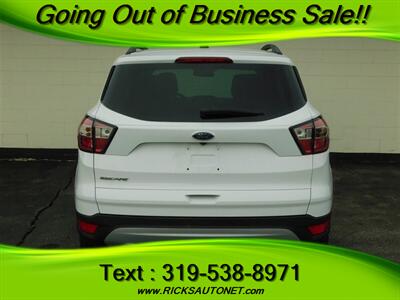 2018 Ford Escape SE   - Photo 6 - Cedar Rapids, IA 52402