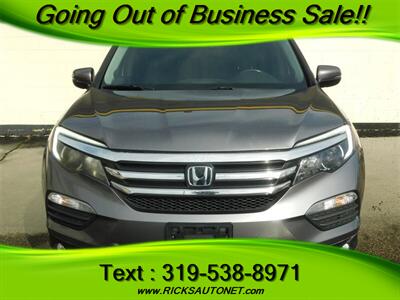 2017 Honda Pilot Elite   - Photo 3 - Cedar Rapids, IA 52402