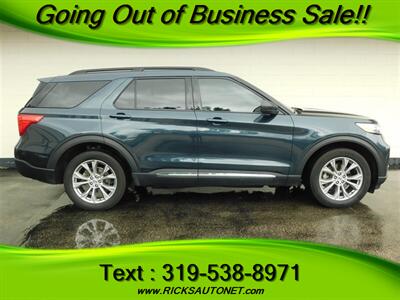 2022 Ford Explorer XLT   - Photo 6 - Cedar Rapids, IA 52402