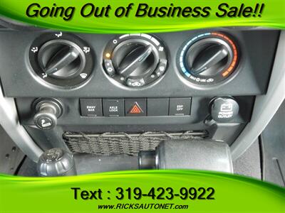 2009 Jeep Wrangler Rubicon   - Photo 10 - Cedar Rapids, IA 52402