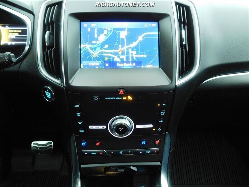 2019 Ford Edge ST - Photo 16
