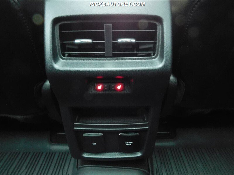 2019 Ford Edge ST - Photo 18