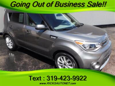 2017 Kia Soul +   - Photo 4 - Cedar Rapids, IA 52402