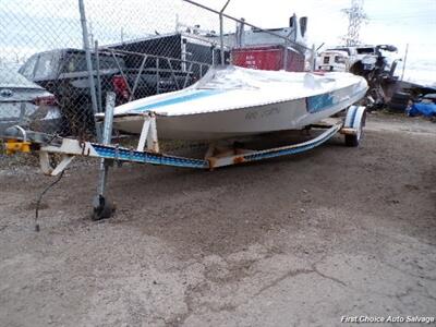 1989 Jcraft Febrelgass Johnson boat - Photo 1 - Woodbridge, ON L4L 8L6