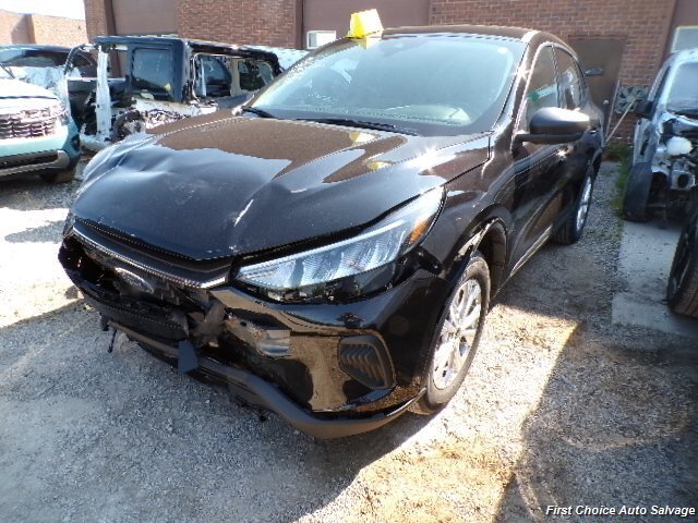 2025 Ford Escape   - Photo 1 - Woodbridge, ON L4L 8L6