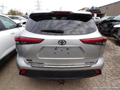 2023 Toyota Highlander XLE   - Photo 5 - Woodbridge, ON L4L 8L6