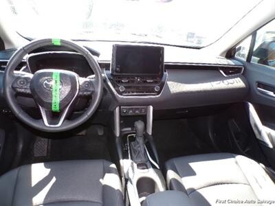 2024 Toyota Corolla Cross XLE   - Photo 10 - Woodbridge, ON L4L 8L6