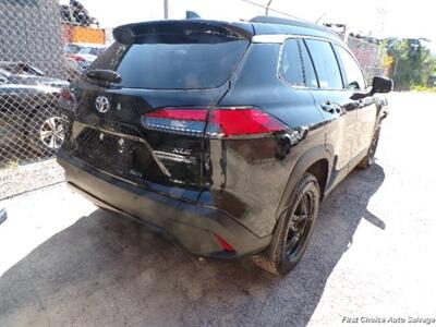 2024 Toyota Corolla Cross XLE   - Photo 4 - Woodbridge, ON L4L 8L6
