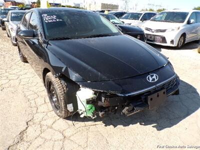 2026 Hyundai ELANTRA Preferred   - Photo 2 - Woodbridge, ON L4L 8L6